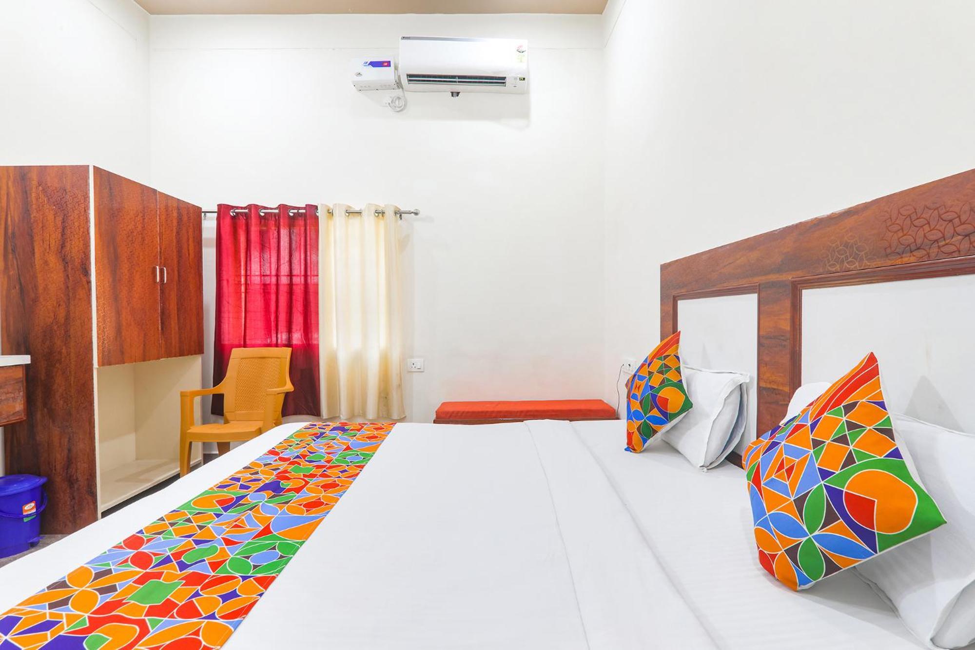 Fabhotel Shree Venkatesh Nileyam Ayodhya Eksteriør bilde